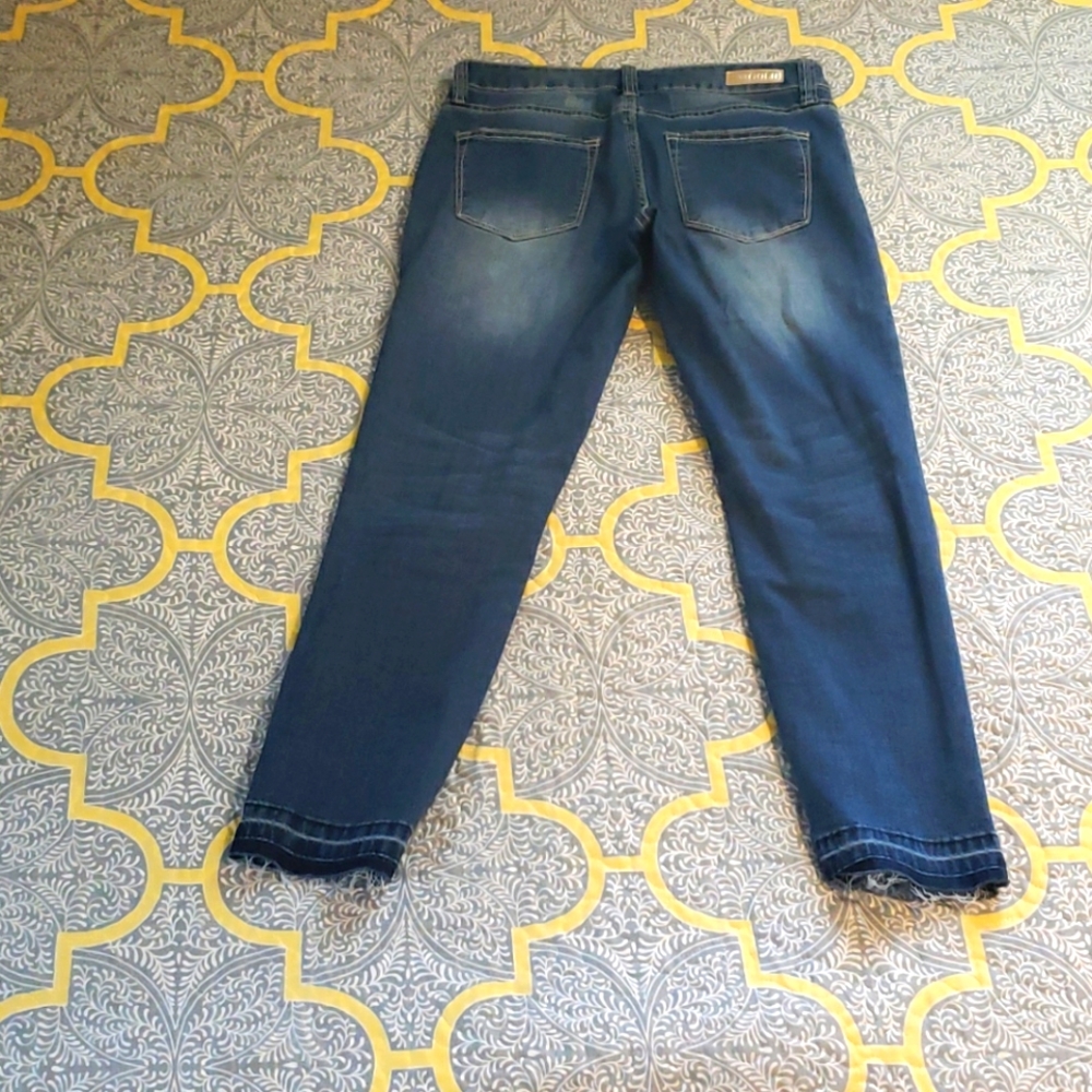 V⭐GOLD Jeans - Picture 3 of 5